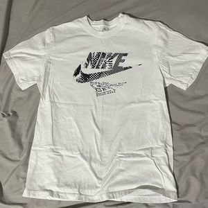 White Nike t shirt